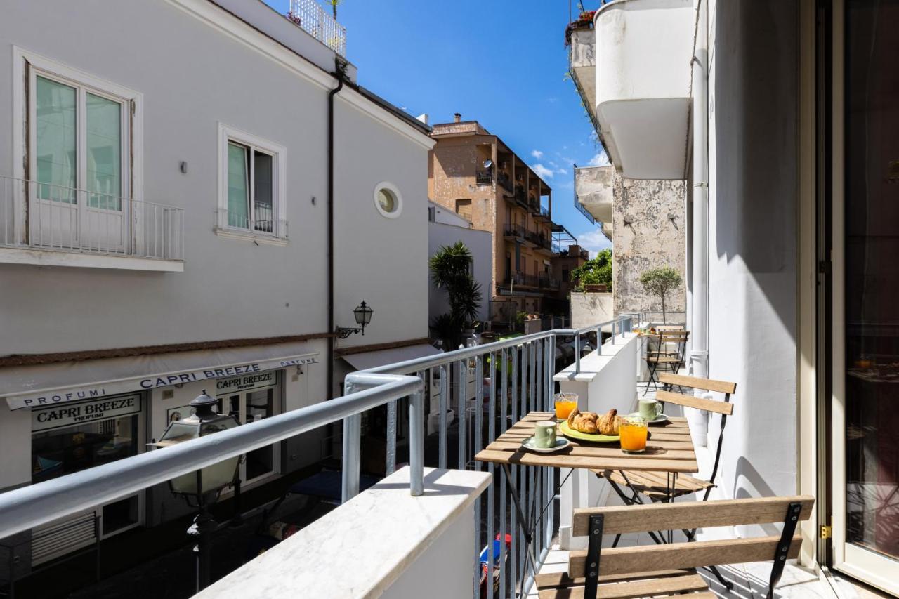 Sorrentovibes - Spacious 3 Bedrooms Apartment In Sorrento Oldtown Eksteriør billede