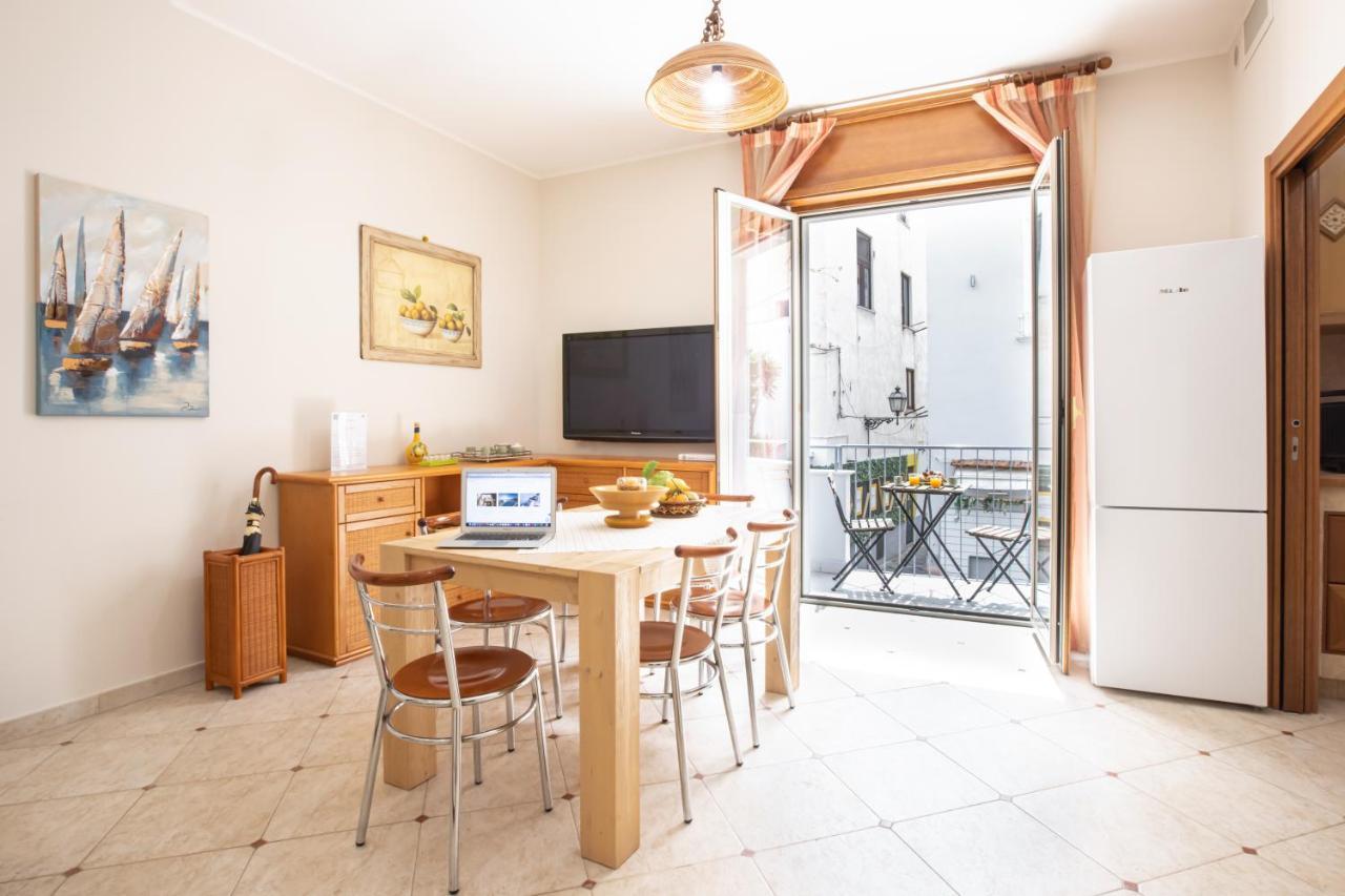 Sorrentovibes - Spacious 3 Bedrooms Apartment In Sorrento Oldtown Eksteriør billede