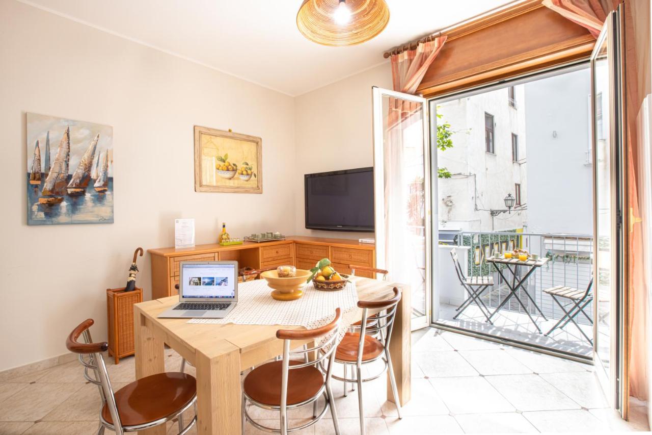 Sorrentovibes - Spacious 3 Bedrooms Apartment In Sorrento Oldtown Eksteriør billede