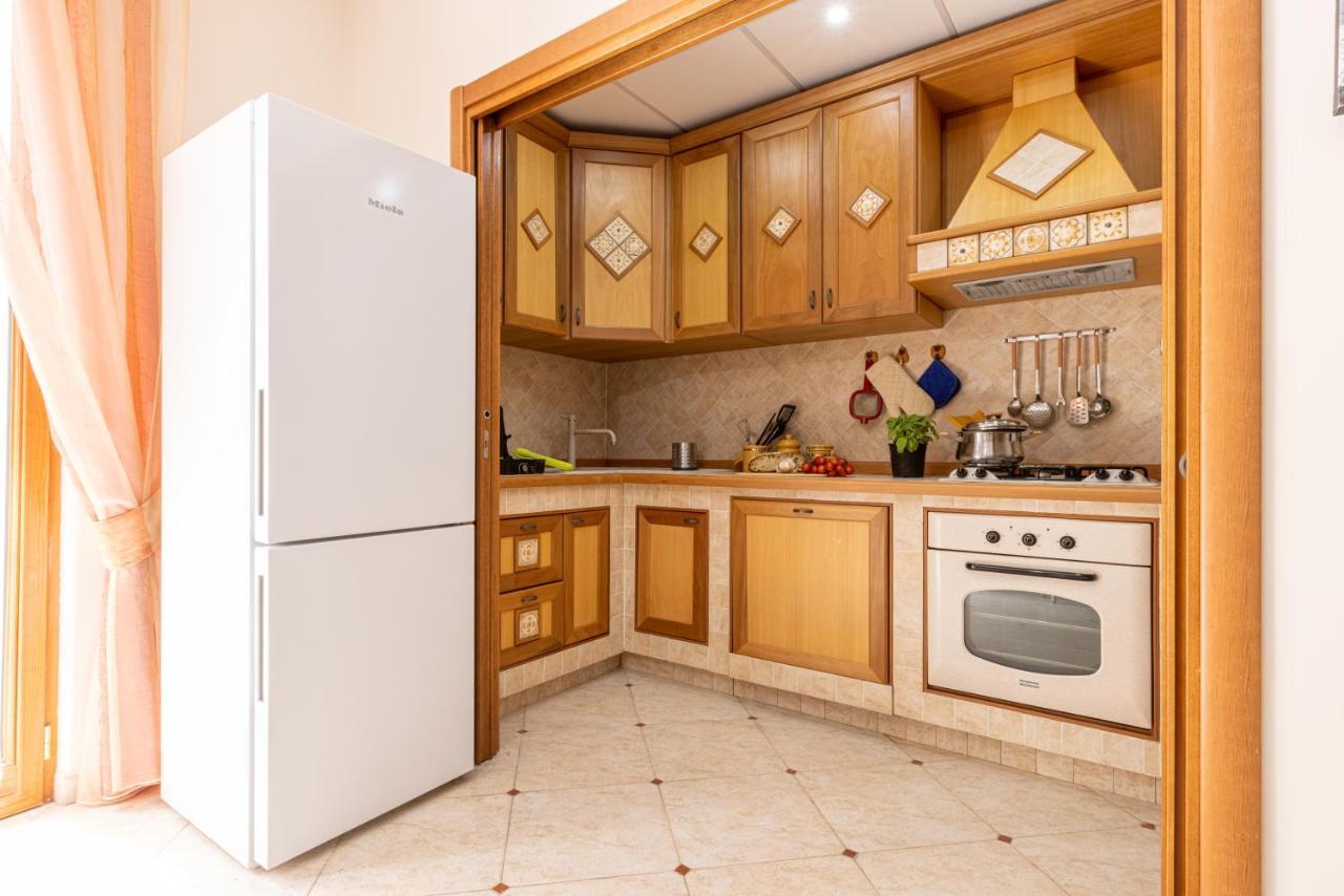 Sorrentovibes - Spacious 3 Bedrooms Apartment In Sorrento Oldtown Eksteriør billede