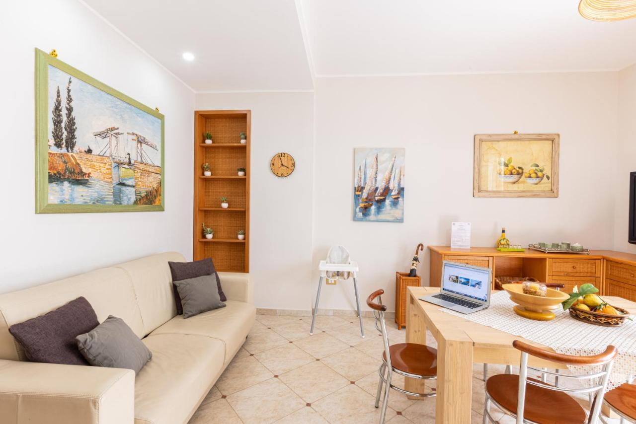 Sorrentovibes - Spacious 3 Bedrooms Apartment In Sorrento Oldtown Eksteriør billede